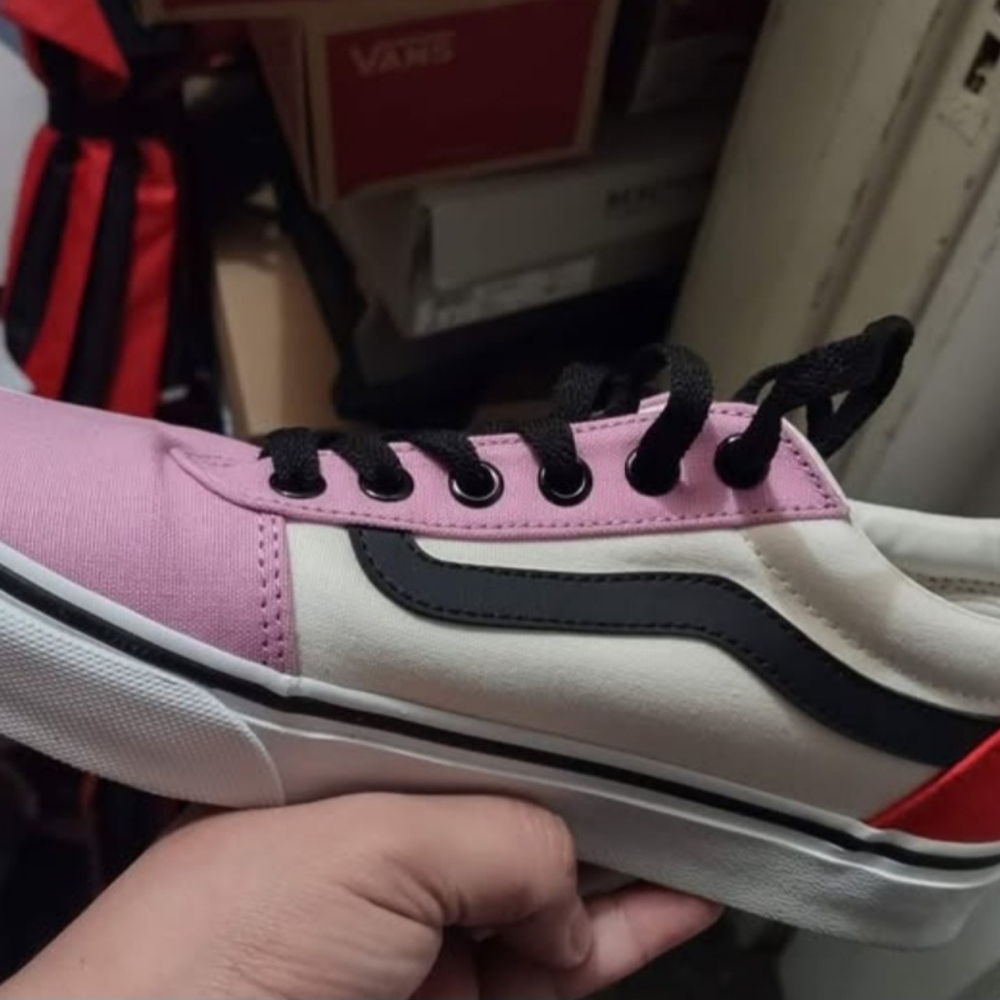 Color Block Orchid/Red women's Vans